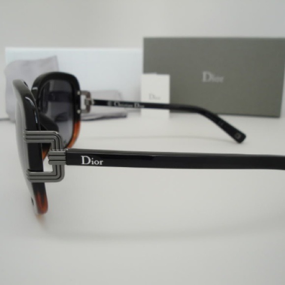 ❌SOLD❌ DIOR Graphix3 F Sunglasses - Picture 2 of 4