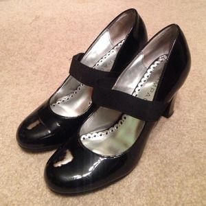 Rampage heels - size 8