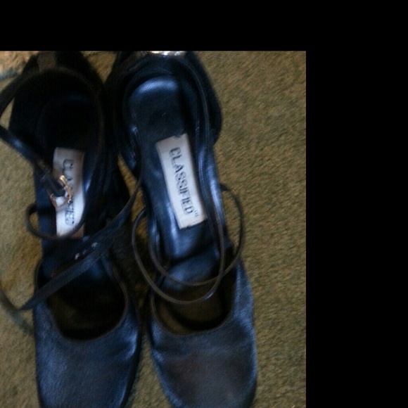 Black fabric lace up dress shoes