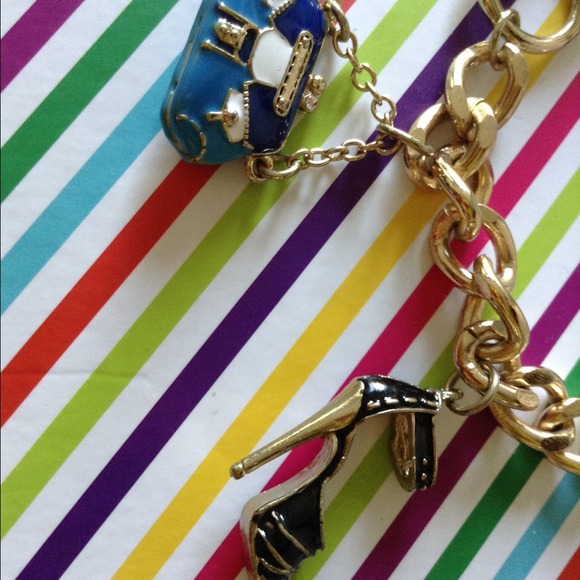💞Charm bracelet💞 - Picture 2 of 5