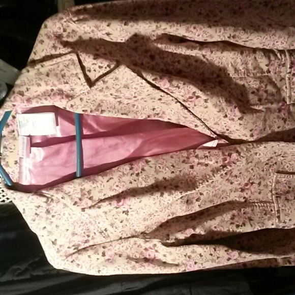 Flower design jacket - Picture 2 of 2