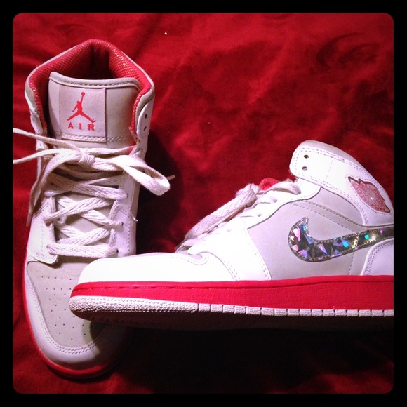 40$ TODAY ONLY! Hot pink, glitter&gray AirJordans!