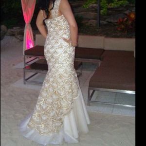 Sherri Hill dress size 8