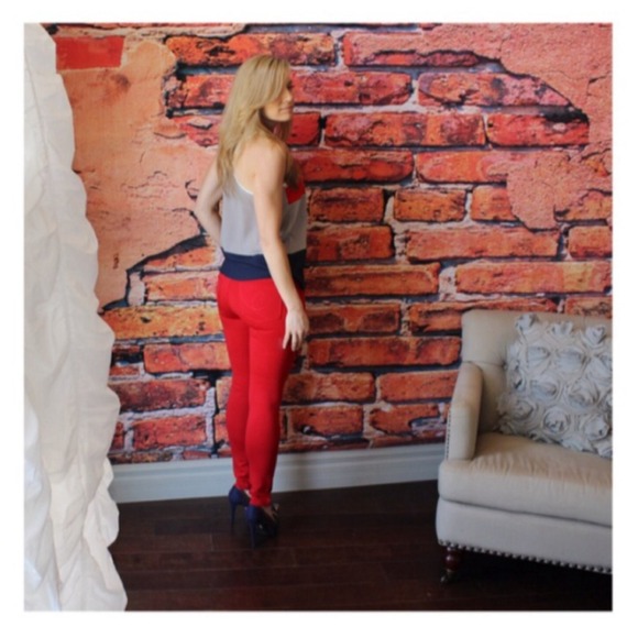 Red knit jeggings - Picture 2 of 2