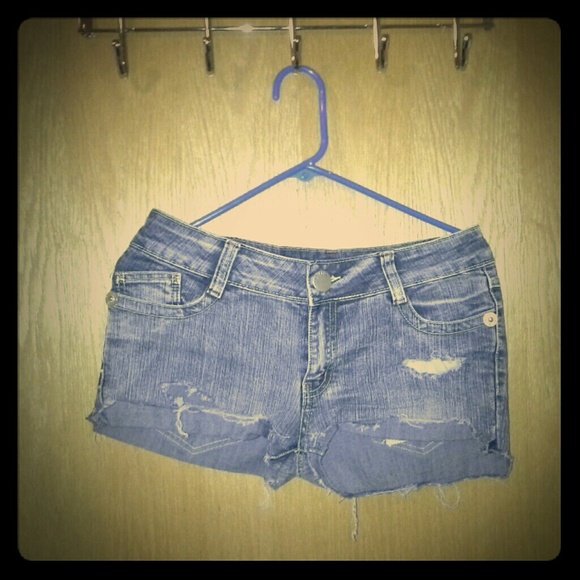 Ripped denim shorts