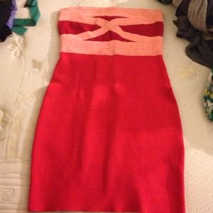 GUESS RED BANDAGE DRESS
