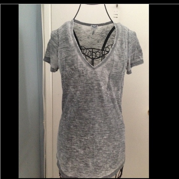 Splendid gray v-neck tshirt - size small.