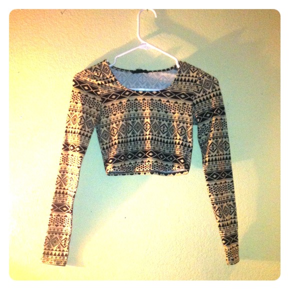 Long Sleeved Tribal Print Cropped Top