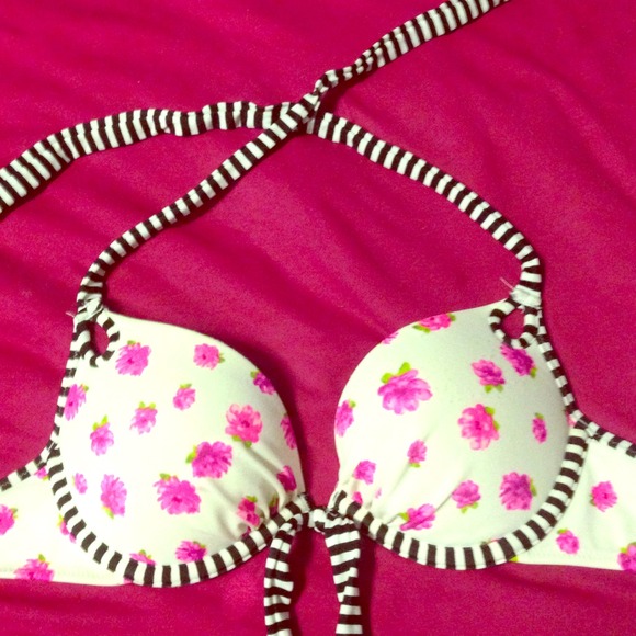 Victorias Secret 32B push up bathing suit top.