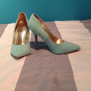 Charlotte Russe mint heels - on hold
