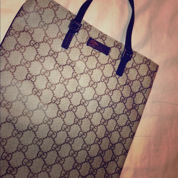 Authentic Gucci bag like new