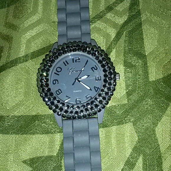 Watch - Picture 1 of 1