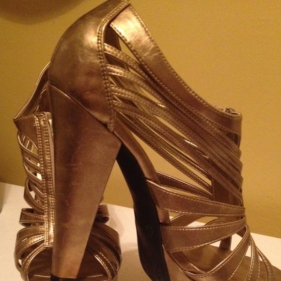 Carlos Santana Shoes.