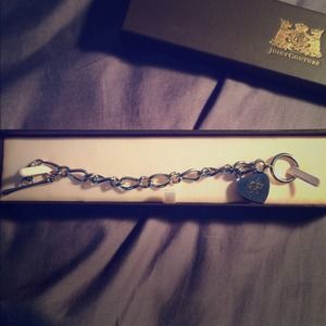 Juicy Couture Silverstone Heart Padlock Bracelet