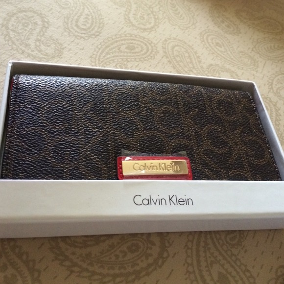 Calvin Klein Billfold Wallet (NWT)