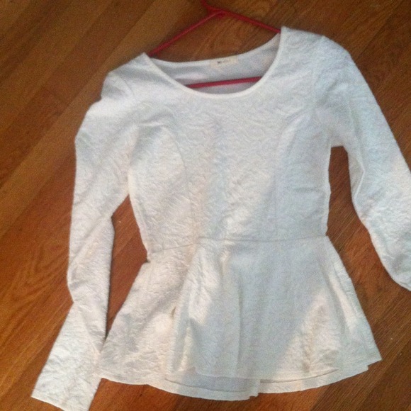 Peplum floral textured long sleeve top. Bundle!