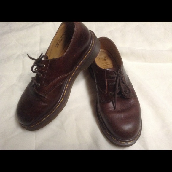 ORIGINAL DR.MARTENS Womens shoes (size 8 US)