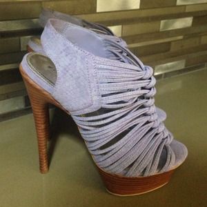 Women's high heels shoes