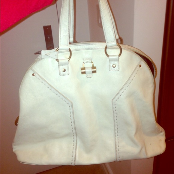 100% authentic Yves Saint Laurent Muse beige bag. - Picture 1 of 3