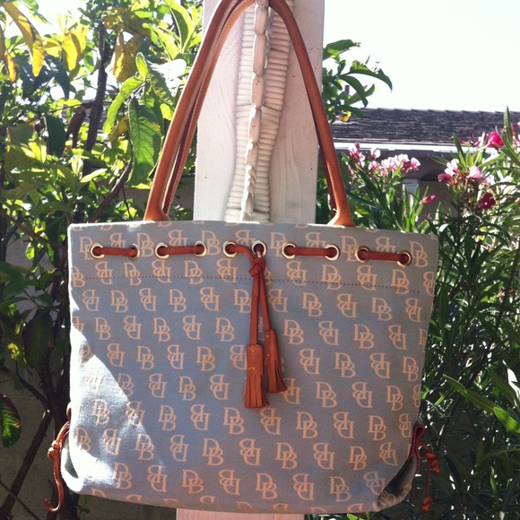 Authentic Dooney & Bourke purse