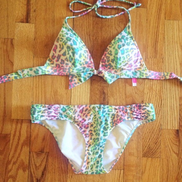 Neon-Cheetah Print VS Bikini
