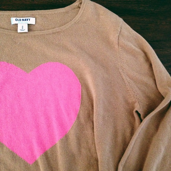 Old Navy Heart Sweater - Picture 2 of 2