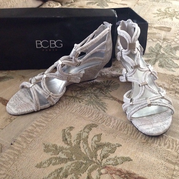 Bcbg wedges