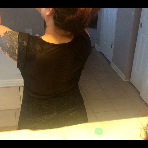 🎉🎊 HOST PICK 8/15🎉🎊ARDEN B skater halter dress - Picture 4 of 4