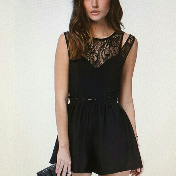 High street lace romper in black