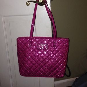 ✂️Price cut✂️👜Guess tote handbag