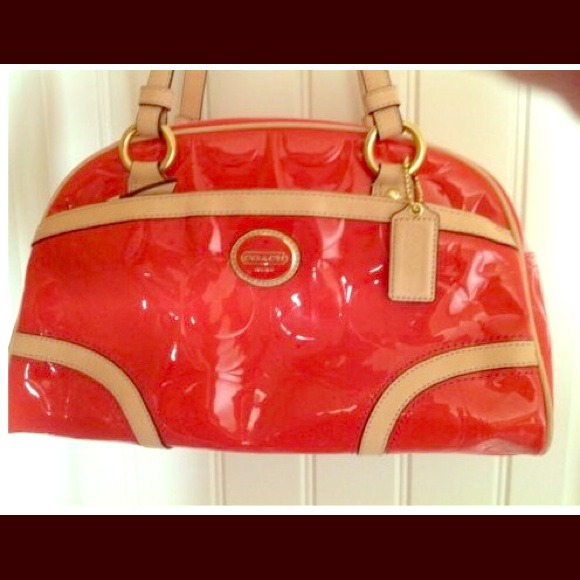 Coach coral patent leather shoulder bag