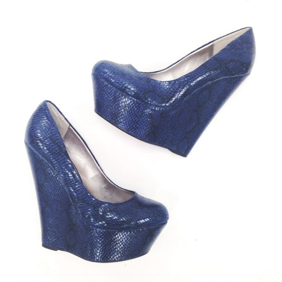 Sergio Zelcer Shoes - Navy Blue Snake Wedges