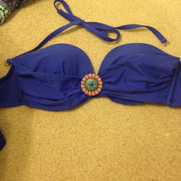 Adorable bathing suit top!