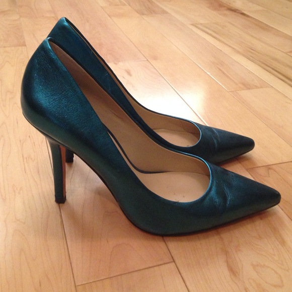 💥Reduced💥 Charles David blue metallic pumps