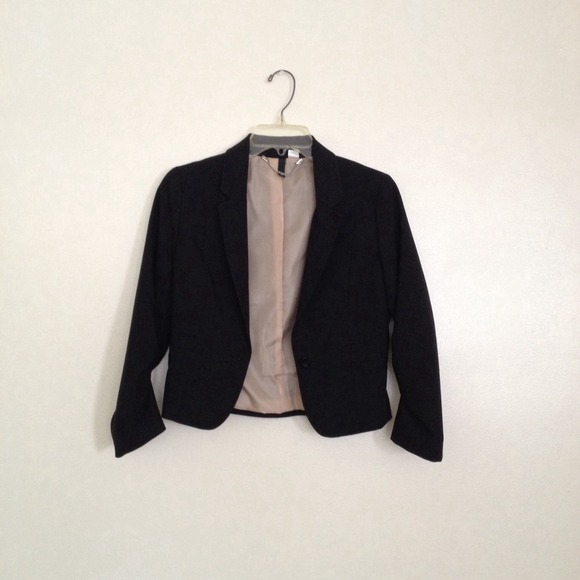 ❤cropped blazer❤ - Picture 2 of 4
