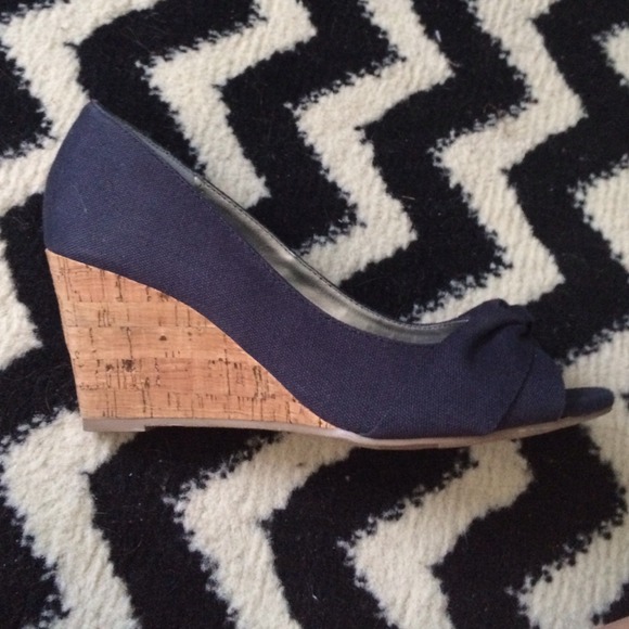 Blue Wedges - Picture 2 of 2