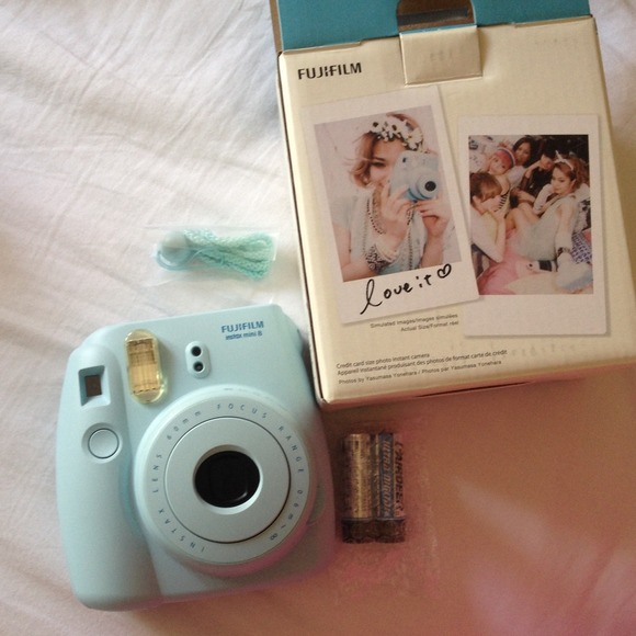 ❌SOLD❌NWT Fujifilm Mini Instax 8 - Picture 4 of 4