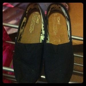 Black Toms