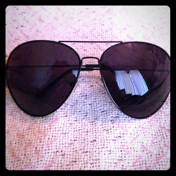 :::SOLD:::Oversized black aviators