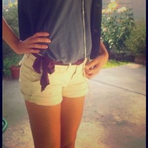 American eagle khaki shorts