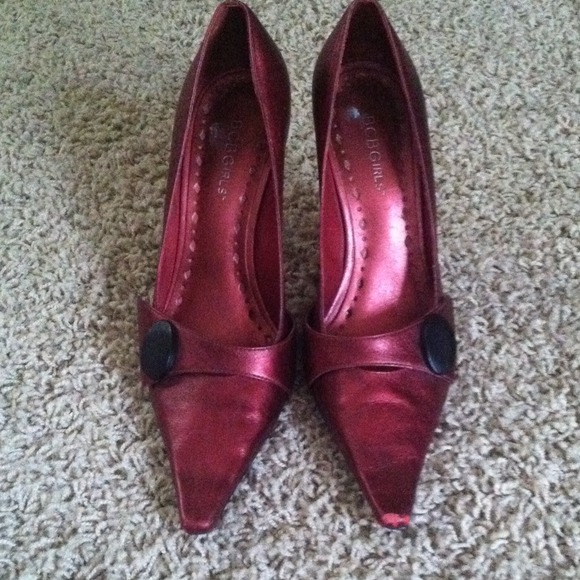 Heels - Picture 3 of 4