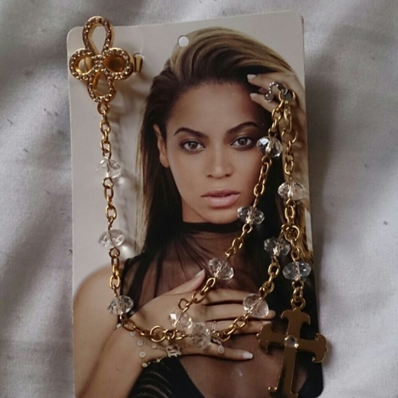 Bracelet - Picture 1 of 2