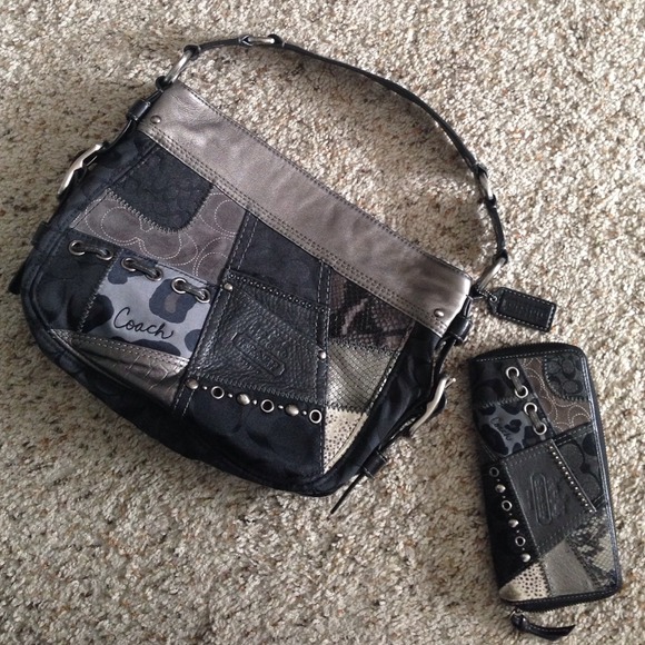 SOLD 🚫 Coach 2007 holiday patchwork bundle - Picture 1 of 4