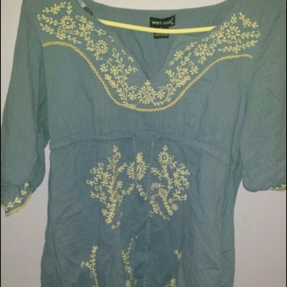 Blue top - Picture 1 of 4