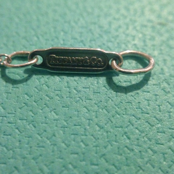 Authentic Tiffany & Co Gehry Leaves Pendant - Picture 3 of 4