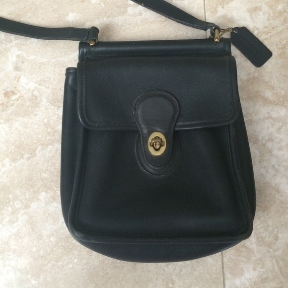 Vintage COACH shoulder purse