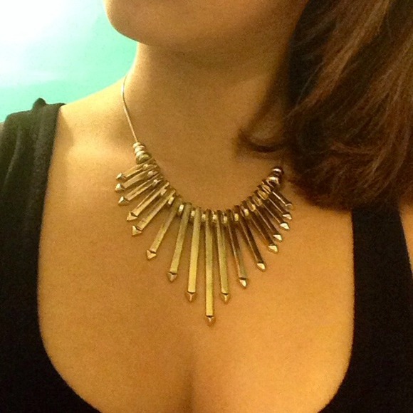 Gold Arrow Necklace - Picture 3 of 3