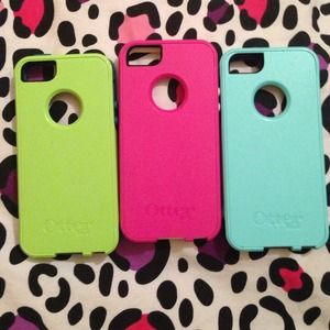 iPhone 5 or 5S otter box commuter protective case