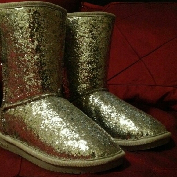 BEARPAW SPARKLE SILVER CHERI BOOT