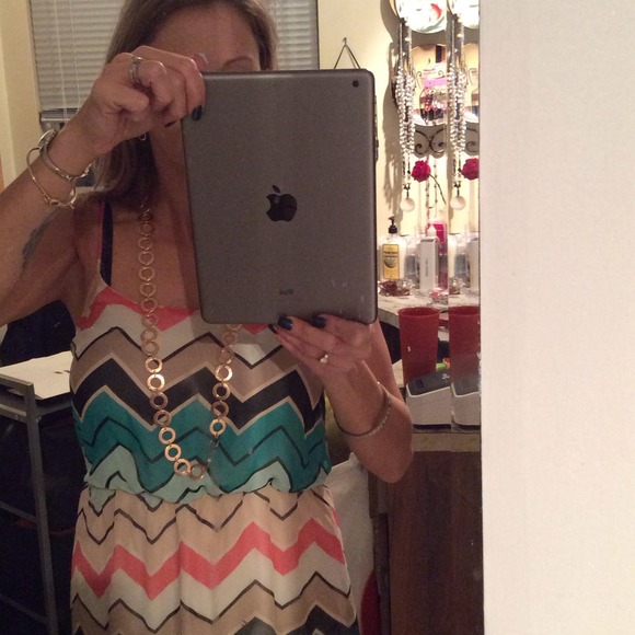 💋NWT CHARMING CHARLIE ROSE GOLD COLOR NECKLACE - Picture 3 of 3